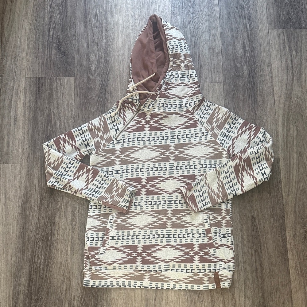 AMPERSAND AVE Earthy Tones Aztec Hoodie